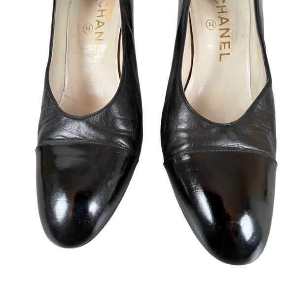 CHANEL WOMENS BLACK LEATHER HEELS SIZE 7 1/2 - Picture 9 of 16